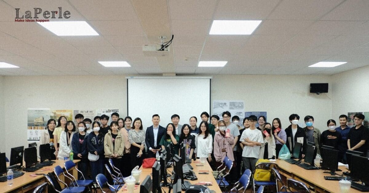 Sinh viên năm 2 trường Đại học Kiến Trúc TP.HCM tham gia buổi giao lưu với LaPerle về lộ trình phát triển sự nghiệp. Ảnh: LaPerle